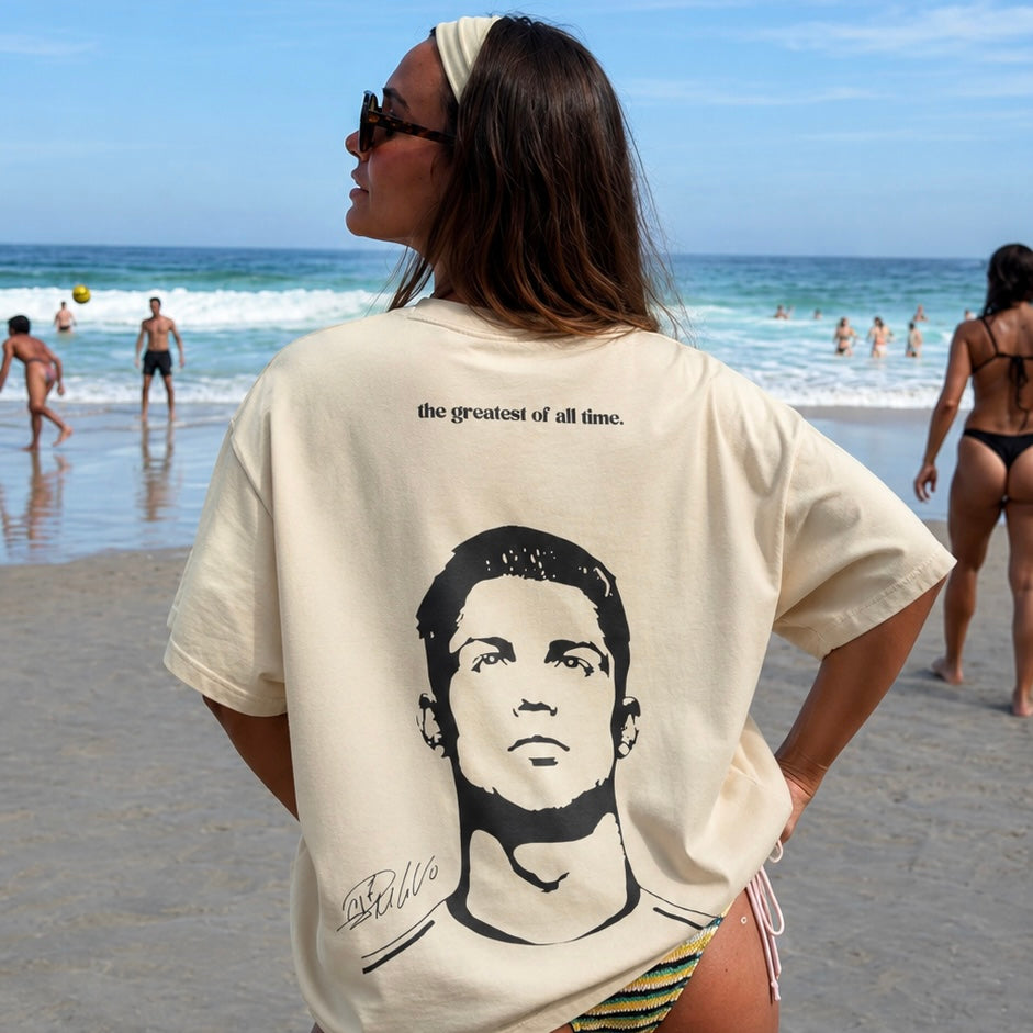 Oversized unisex T-shirt - THE GOAT 🐐